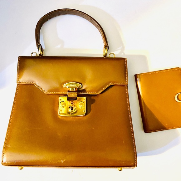 Vintage Gucci handbag and wallet . - Picture 1 of 8